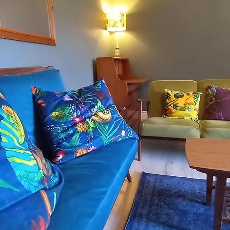 Peaceful Home From Home - Spacious 3 Bedroom House Accommodating 7 - Ideal For Families And Workers Гейтсхед Экстерьер фото